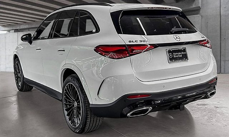 2027 Mercedes-Benz G...