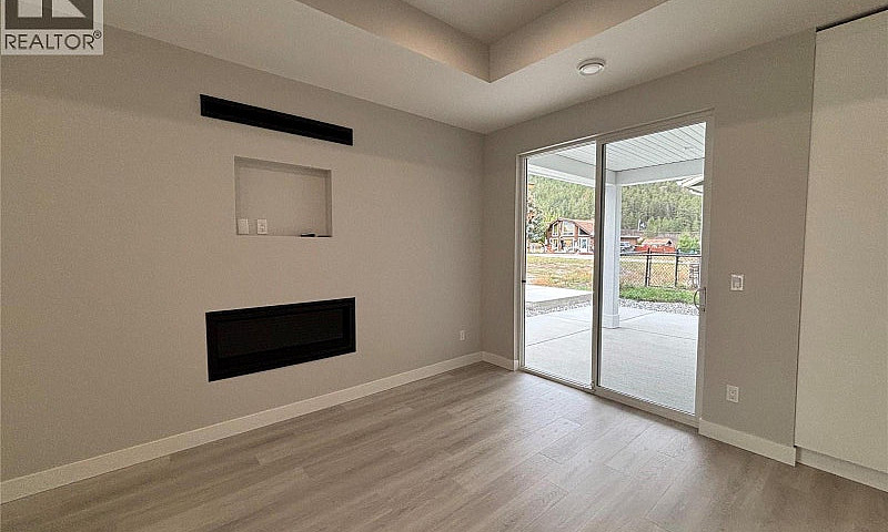 574 Meadowlark Avenu...