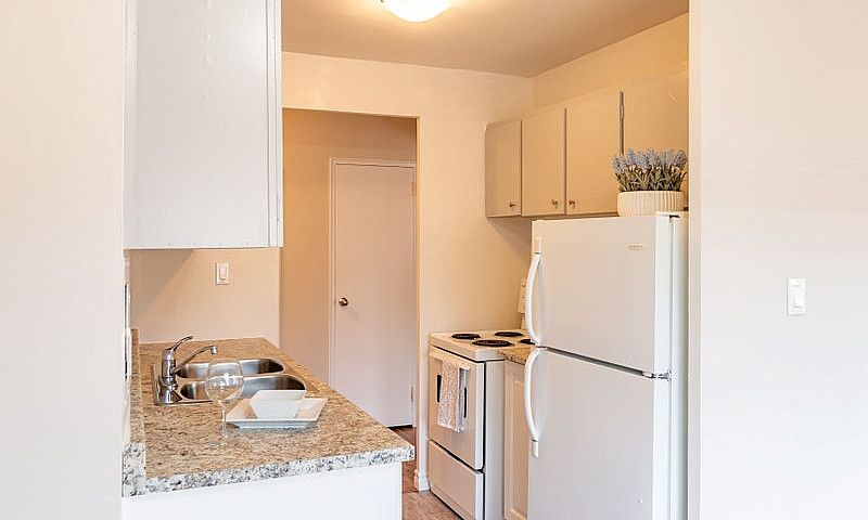 Spacious 2 Bedroom A...