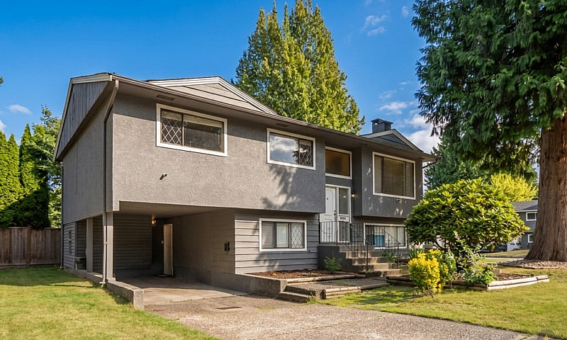 5 Bedroom Home In Qu...