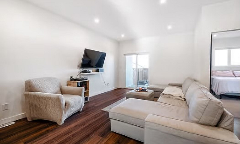 3 Bedroom Bungalow C...