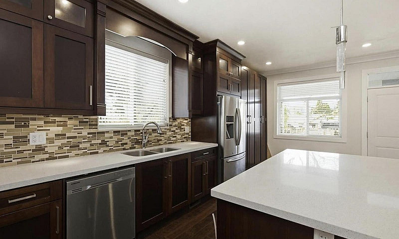 32141 Hillcrest Aven...