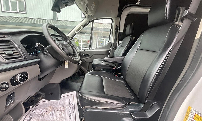 2023 Ford Transit-25...