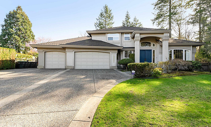 13930 22A Avenue Sur...