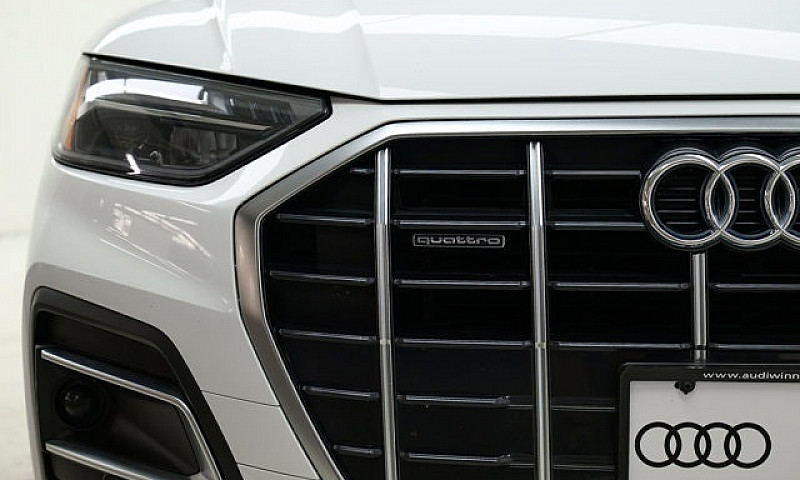 2021 Audi Q5 Komfort...