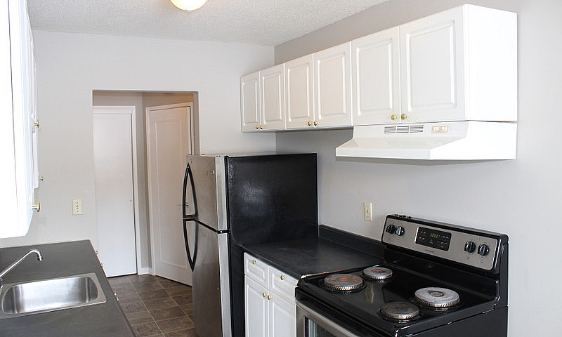 Al Ritchie Apartment...