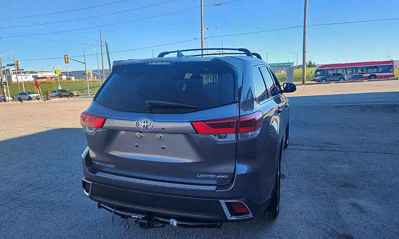 2017 Toyota Highland...