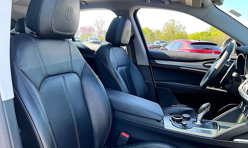 2019 Alfa Romeo Stel...