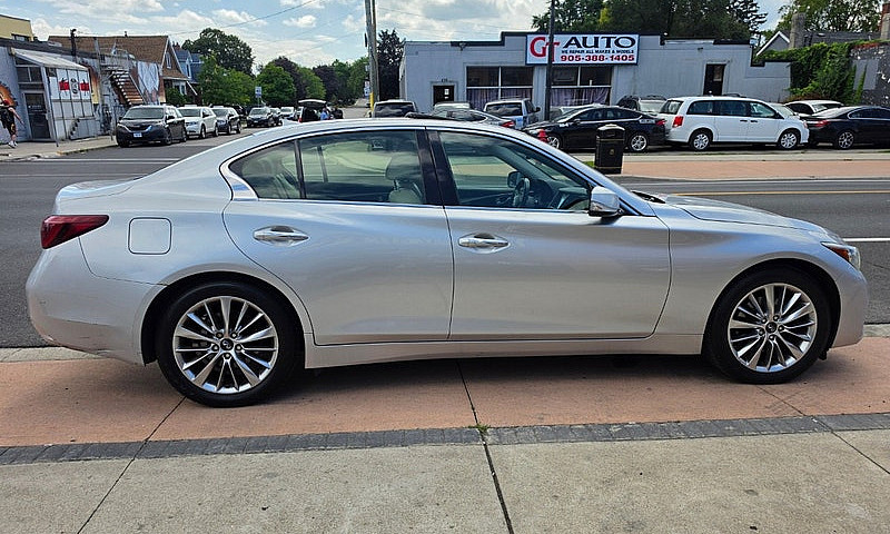 2018 Infiniti Q50 3....