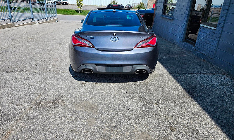 2015 Hyundai Genesis...