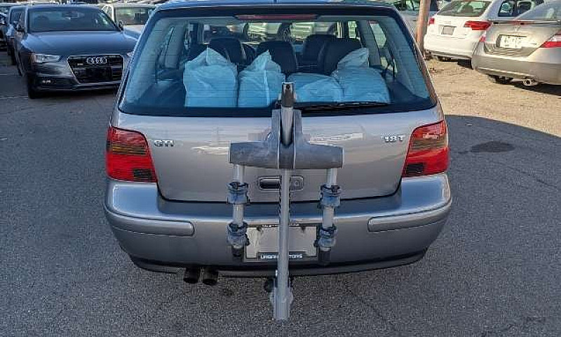 2003 Volkswagen Golf...