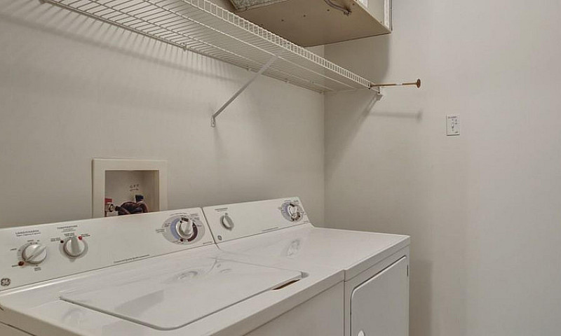 Spacious 1 Bedroom A...
