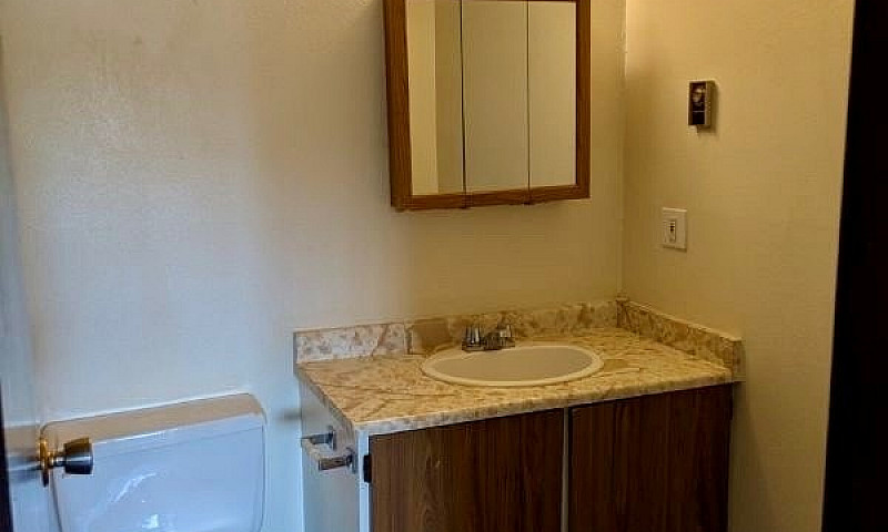 2 Bedroom 1 Bath - S...