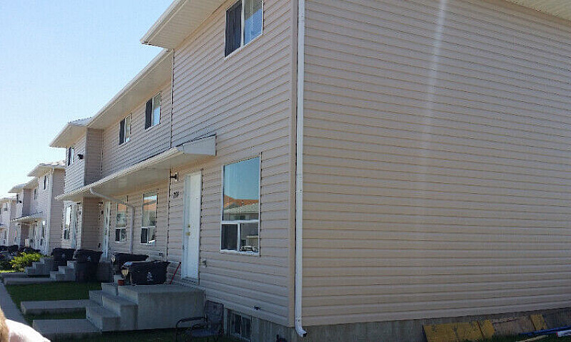 3 Bedroom Townhouse ...