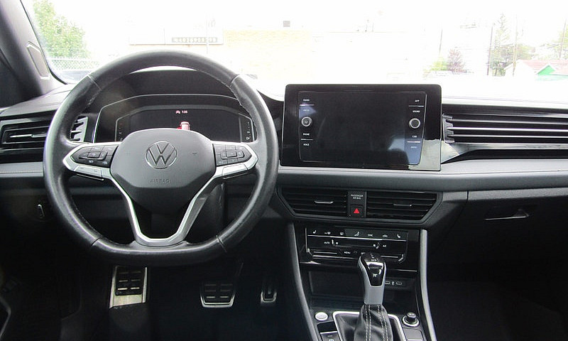 2025 Volkswagen Jett...