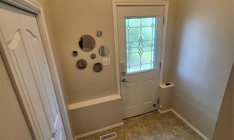 209 Baldwin Street O...