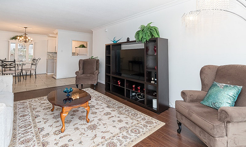 Beautiful 1 Bed 1 Ba...