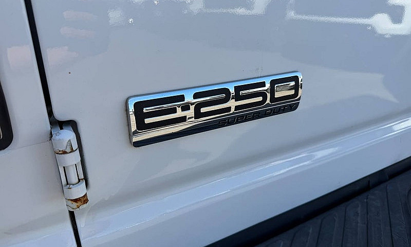 2007 Ford E-250 Supe...