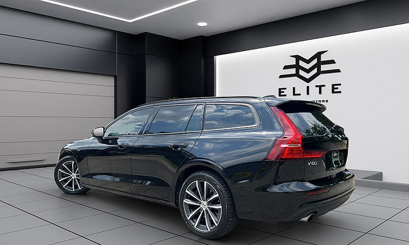 2022 Volvo V60 T6 Aw...