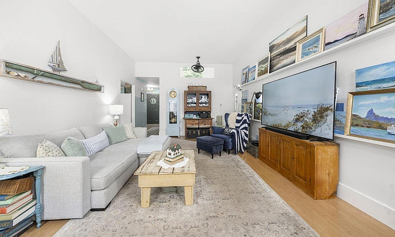 116 1744 128 Street ...