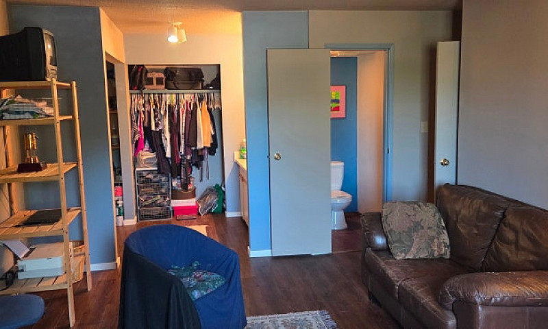 ✨ Spacious 2 Bedroom...