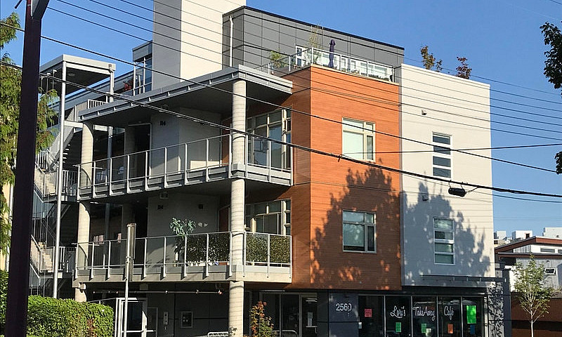 Sto Apartment For Re...