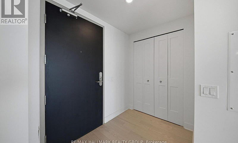 2603 - 180 George St...