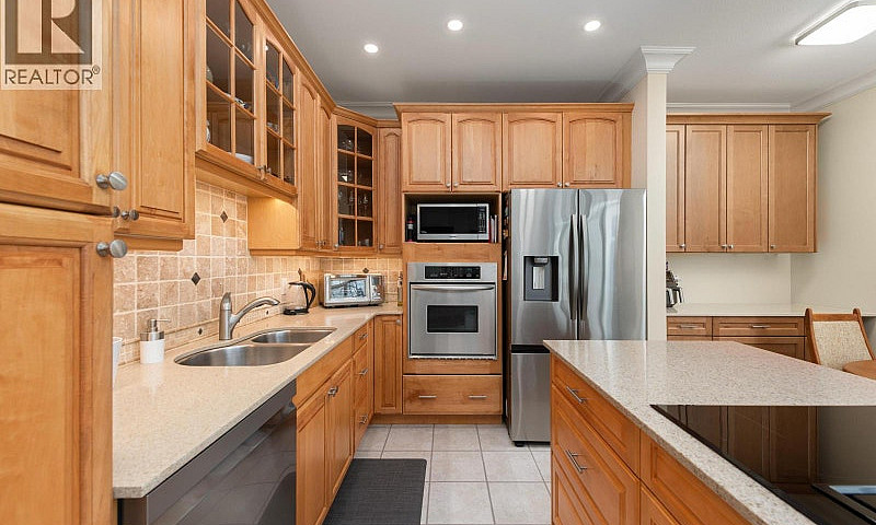 402 1300 Hunter Road...