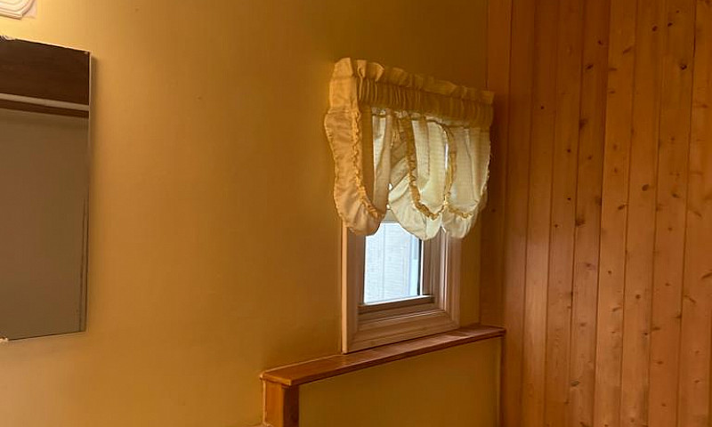 Student Room For Ren...