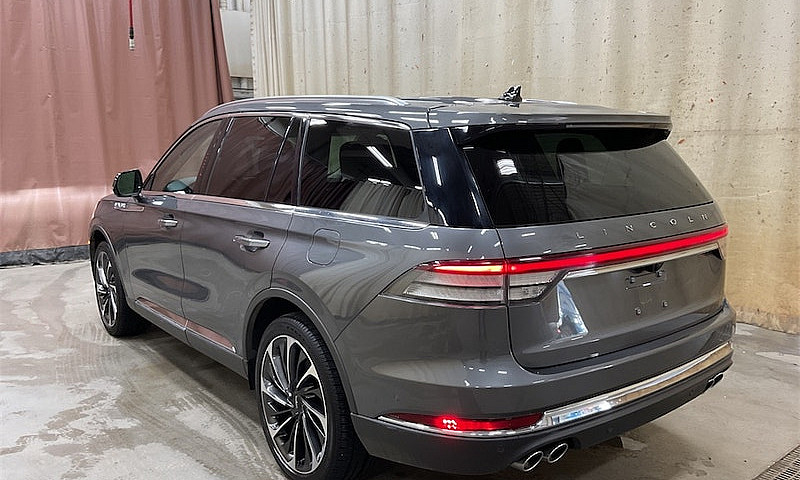 2022 Lincoln Aviator...