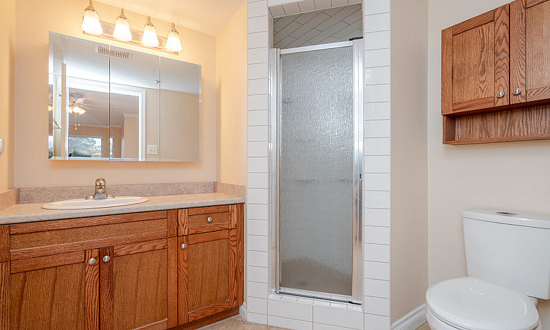 241-2451 Gladwin Rd,...