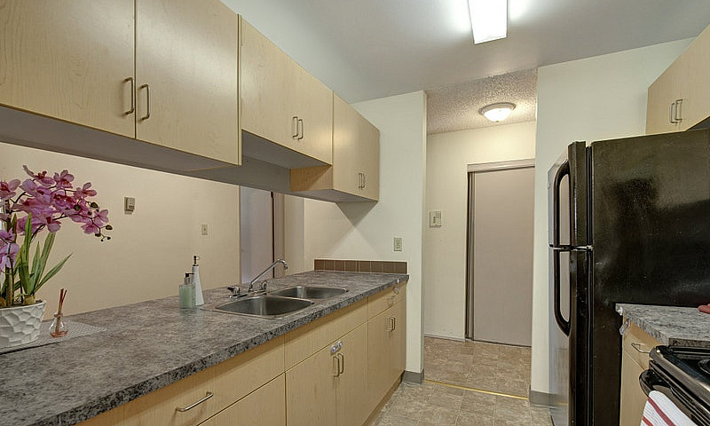 2 Bed X 1 Bath Apart...