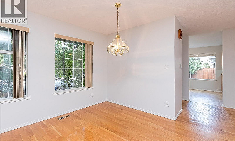 727 Park Pl Duncan, ...