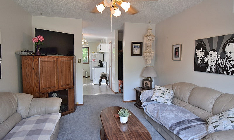 3 Bedroom Riverview ...