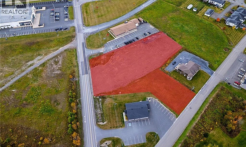 Lot Ouellette Street...