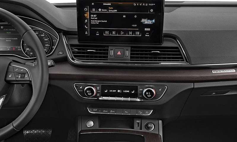 2024 Audi Q5 45 Prog...
