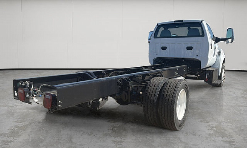 2027 Ford Super Duty...