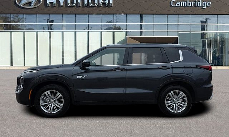 2025 Mitsubishi Outl...