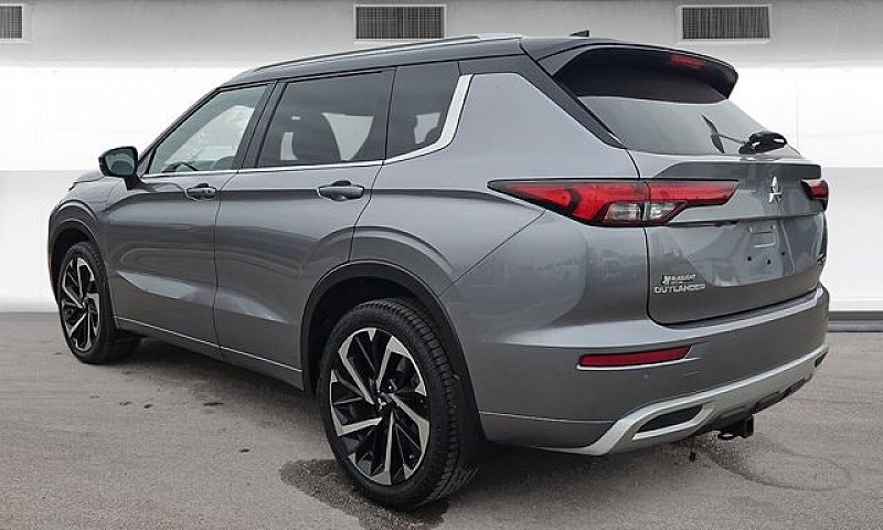 2024 Mitsubishi Outl...