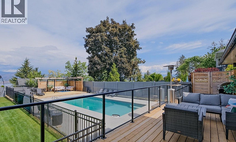 458 Curlew Drive Kel...