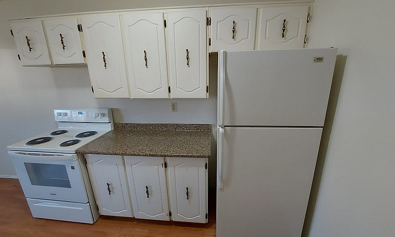 3 Bedroom 4-Plex Loc...