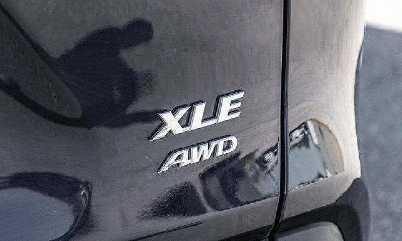 2024 Toyota Rav4 Xle...
