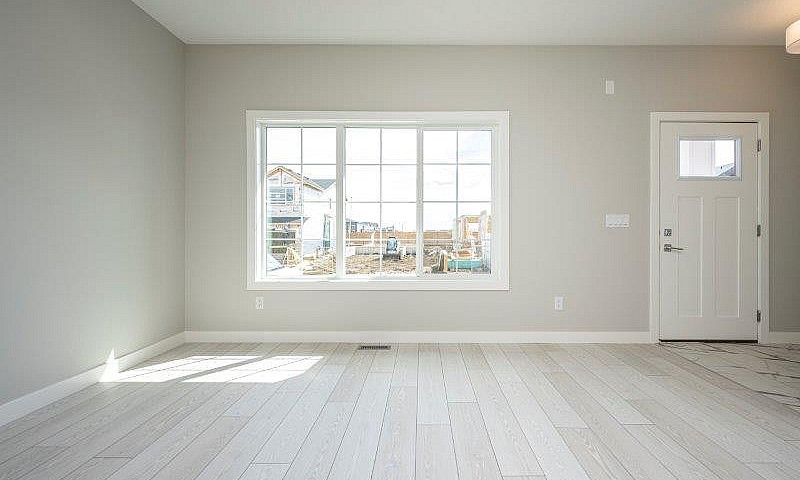 Bright & Spacious Ne...