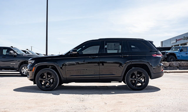 2025 Jeep Grand Cher...