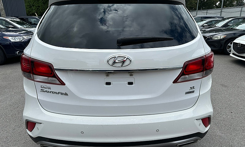 2017 Hyundai Santa F...