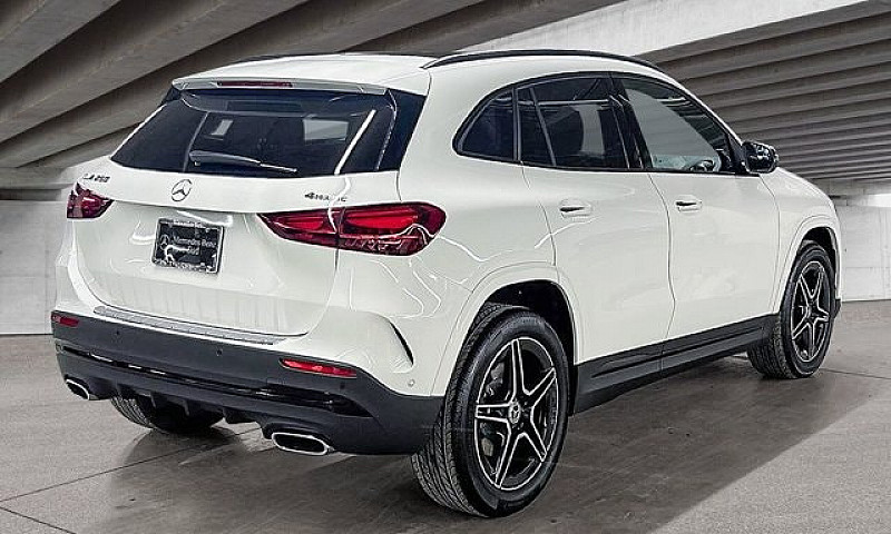 2026 Mercedes-Benz G...