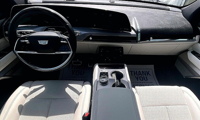2026 Cadillac Vistiq...