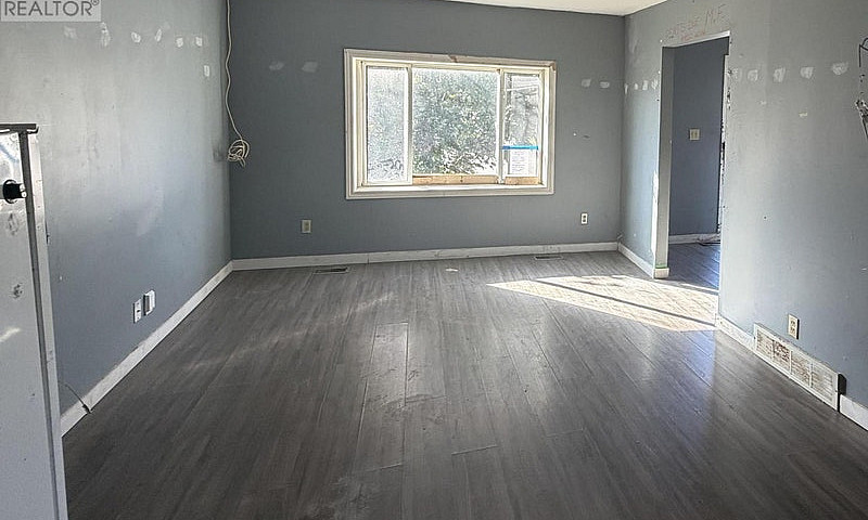 158 Trelawne Avenue ...