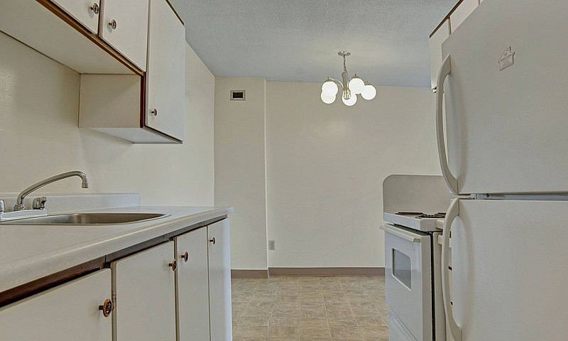 2 Bed X 1 Bath Apart...