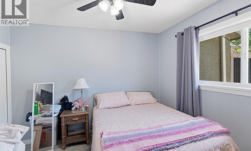 5148 Mary St Port Al...